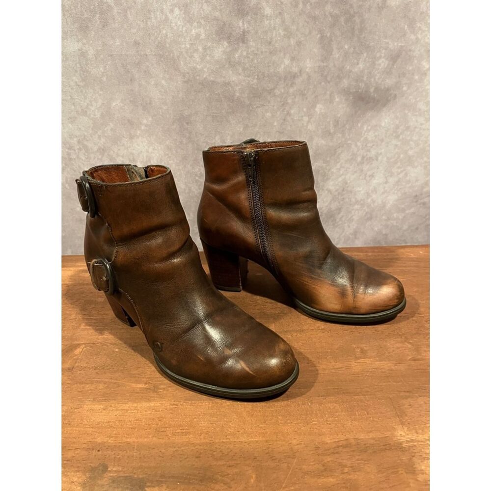 Born Brown Leather Ankle Moto Heeled Boots size 7